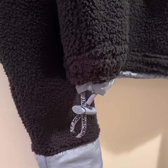Free People Movement Black Fleece with Light Blue Trim - Picture 4 of 6